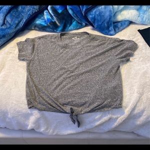 girls hollister gray shirt with knot